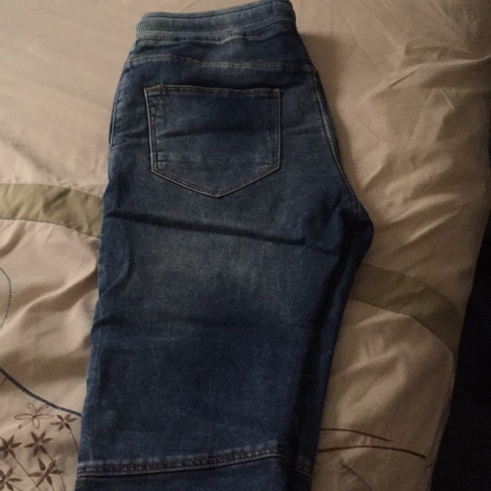 Men’s joggers/jeans